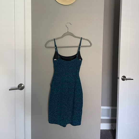 Lulu’s blue sparkly dress - Picture 4 of 6